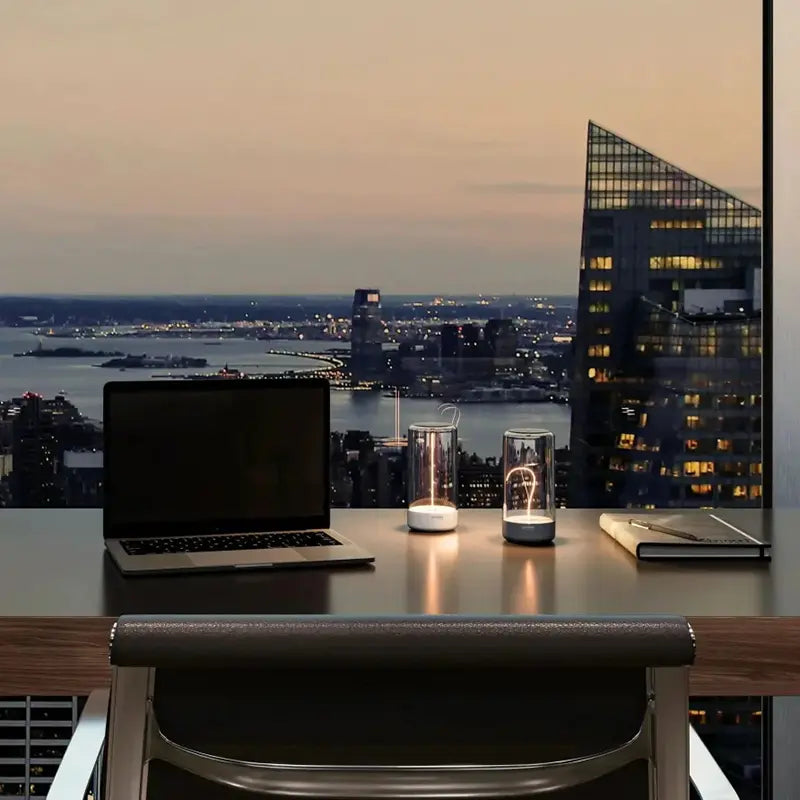 Tischleuchte mit schwebendem Filament-Design magnetischem Leuchteffekt & USB-C-Ladung – PULSE | Sompex