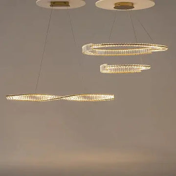 Pendelleuchte – Messingfarbenes Metall, 36 W Leistung, Warmweiß, 120 cm Länge - Krone | Maytoni