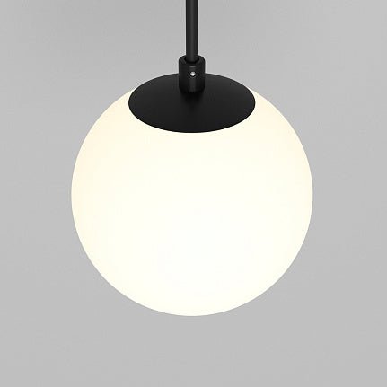 Pendelleuchte Kugeldesign mit integrierter LED, höhenverstellbar und modernem Stil – Luna | Maytoni - Esszett Luxury | Stilvolles Wohnen mit Charakter