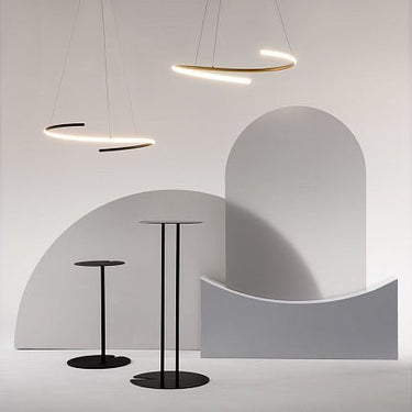 Pendelleuchte Minimalistisches Schwarz - Gold Metallgehäuse LED – Curve | Maytoni - Esszett Luxury | Stilvolles Wohnen mit Charakter