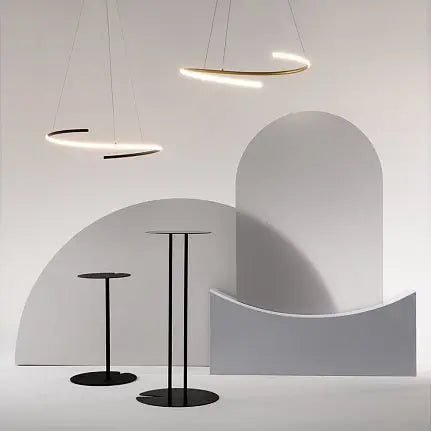 Pendelleuchte – Messingoptik, 60 cm Ring, 326 cm Höhe - Curve | Maytoni
