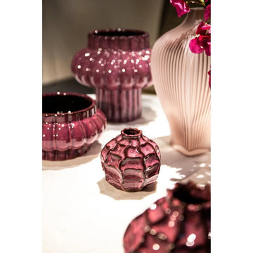 Ceramic vase with expressive colors, harmonious design language, and high-quality surface finish – Evys | PTMD