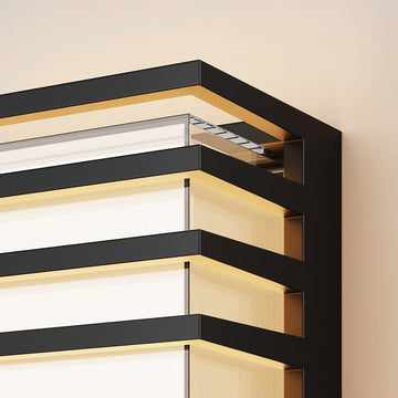 Wandleuchte mit schwarzem Aluminiumgehäuse und satiniertem Glasdiffusor – Downing Street | Maytoni - Esszett Luxury | Stilvolles Wohnen mit Charakter
