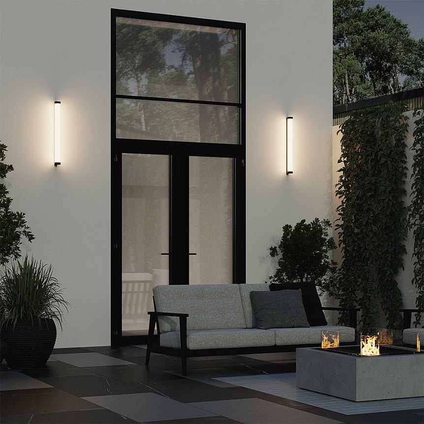 Wandleuchte aus schwarzem Aluminium mit schlankem LED - Design – Rounge | Maytoni - Esszett Luxury | Stilvolles Wohnen mit Charakter