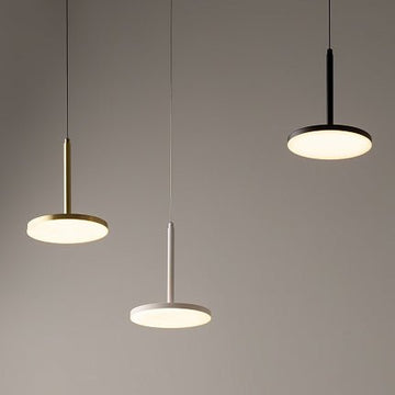 Pendelleuchte Weißes Aluminiumgehäuse mit mattweißem Acryl - Diffusor, integrierter LED und modernem Design – Arc | Maytoni - Esszett Luxury | Stilvolles Wohnen mit Charakter