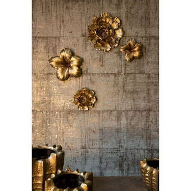 Wanddeko - Mira Gold matt lili flower S (20 x 5.5 cm) von PTMD - Esszett Luxury | Stilvolles Wohnen mit Charakter
