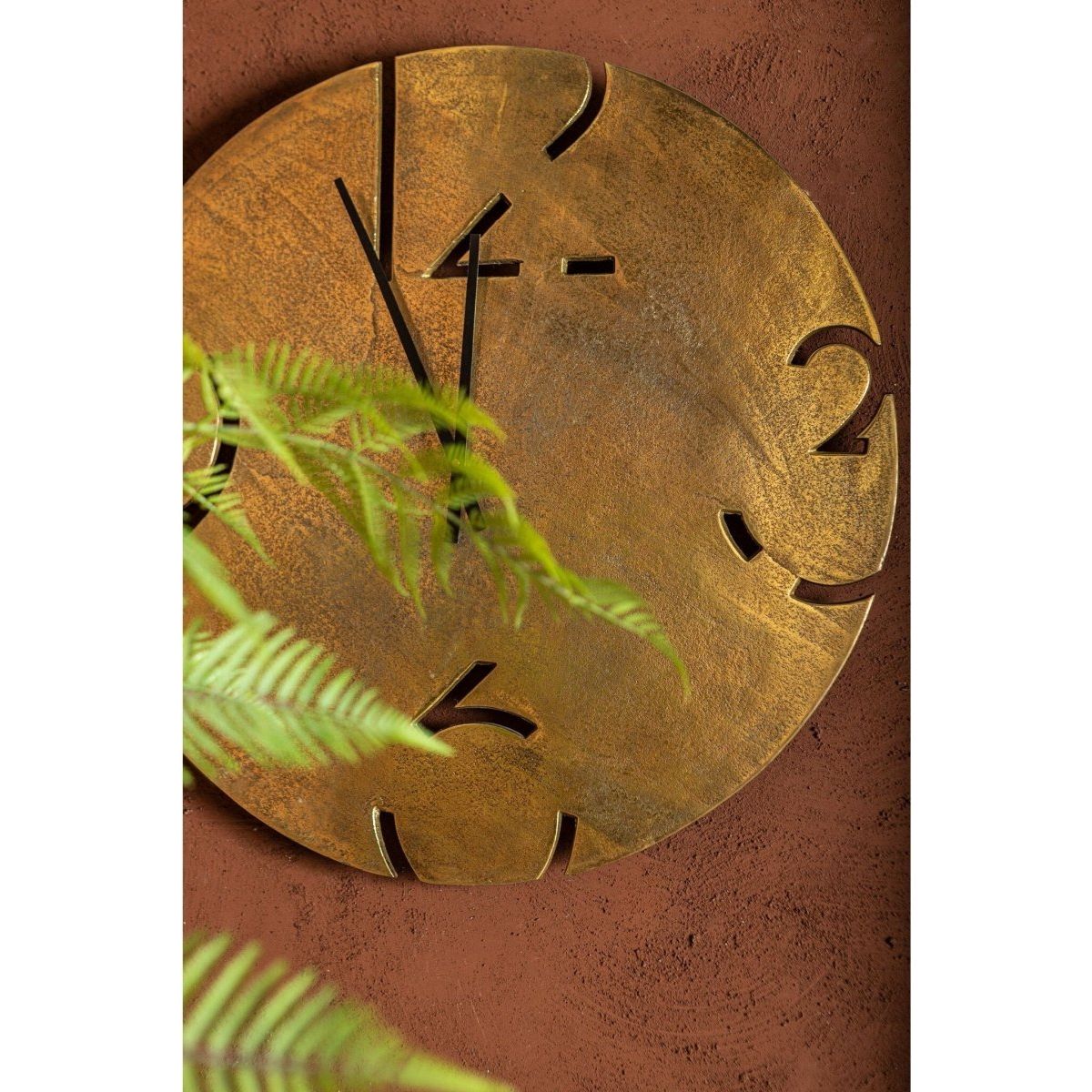 Wanduhr - Zafrina Brass 72.0 x 2.0 x 72.0 cm von PTMD - Esszett Luxury | Stilvolles Wohnen mit Charakter