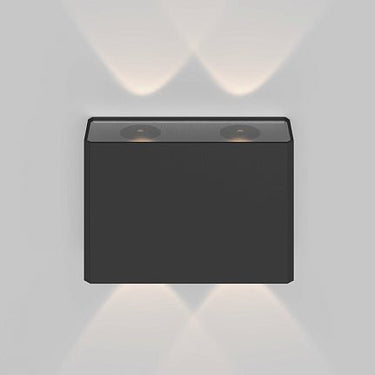 Wandleuchte Graphit - Aluminium - Finish mit Doppelausleuchtung und integrierter 4 W LED – Show | Maytoni - Esszett Luxury | Stilvolles Wohnen mit Charakter
