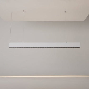 Pendelleuchte Weißes Aluminiumgehäuse mit mattiertem Polycarbonat - Diffusor, integrierter LED und modernem Design – Arc | Maytoni - Esszett Luxury | Stilvolles Wohnen mit Charakter