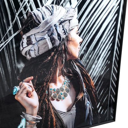 Glas-Wandbild - Woman at palm tree - Esszett Luxury